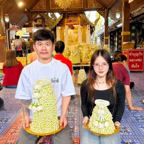 ลูกค้าแก้บนหลวงพ่อทันใจกับพานมะลิจากร้านคุณหล้า 59 (42)